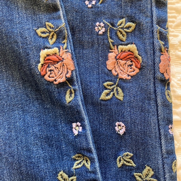 Christopher & Banks Jeans - Picture 10 of 13